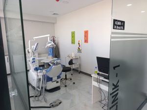 Modern diş kliniği ortamı - Dentafark Malatya diş kliniği iç görünüm